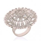 Designer Ring with Certified Diamonds in 18k Yellow Gold - LR1946P